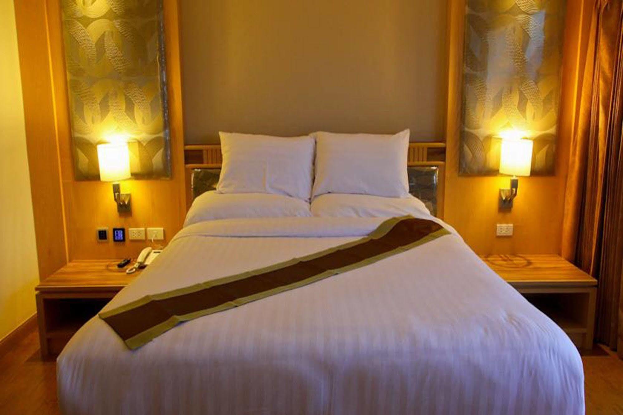 Kitlada Hotel Udonthani Экстерьер фото