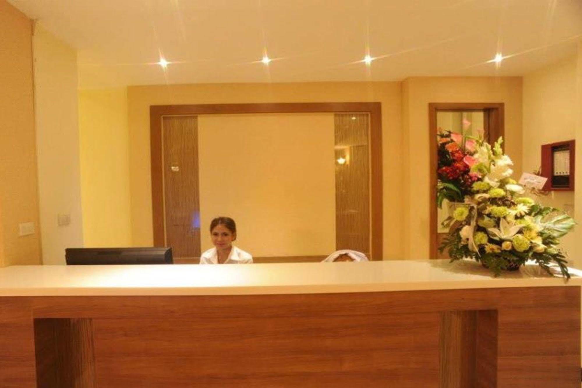 Kitlada Hotel Udonthani Экстерьер фото